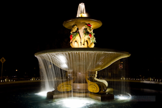 Arlington Circle Fountain at night